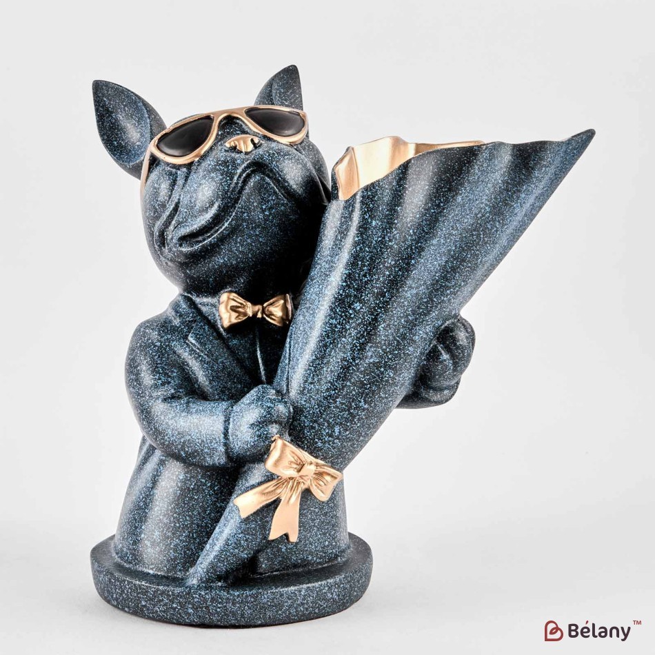 Bulldog with a small vase "Bulldog #3" 25/20cm