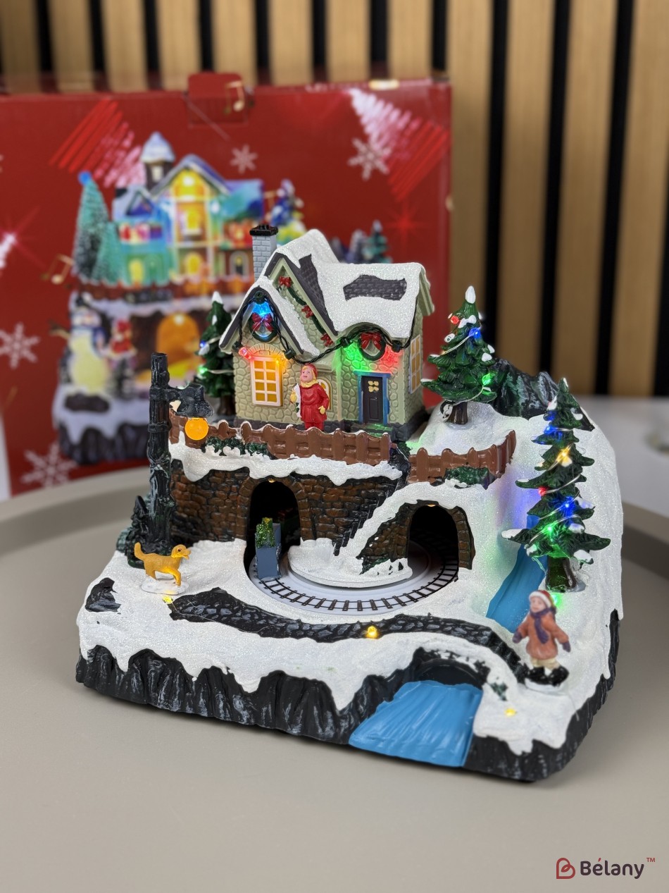 Figura interactivă „Christmas Town” 3xAA, USB, 8 melodii | 3