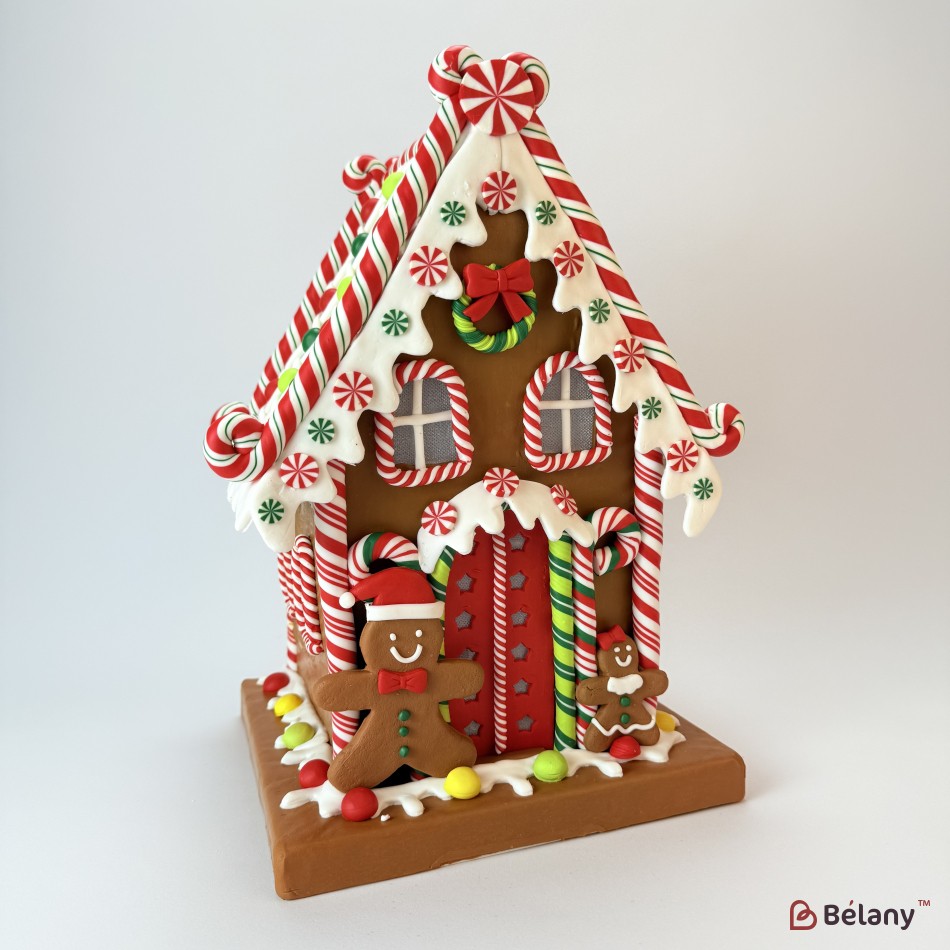 Figurina din ceramica "Casa de turta dulce #4"