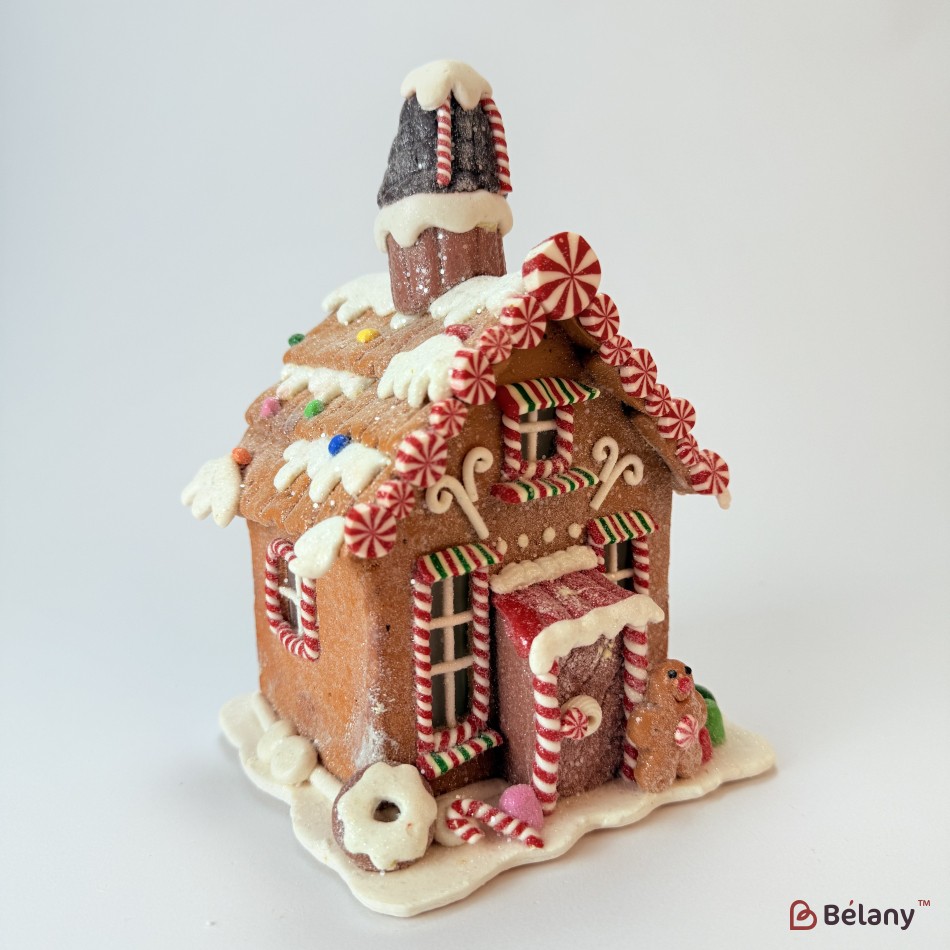 Figurina din ceramica "Casa de turta dulce #11"