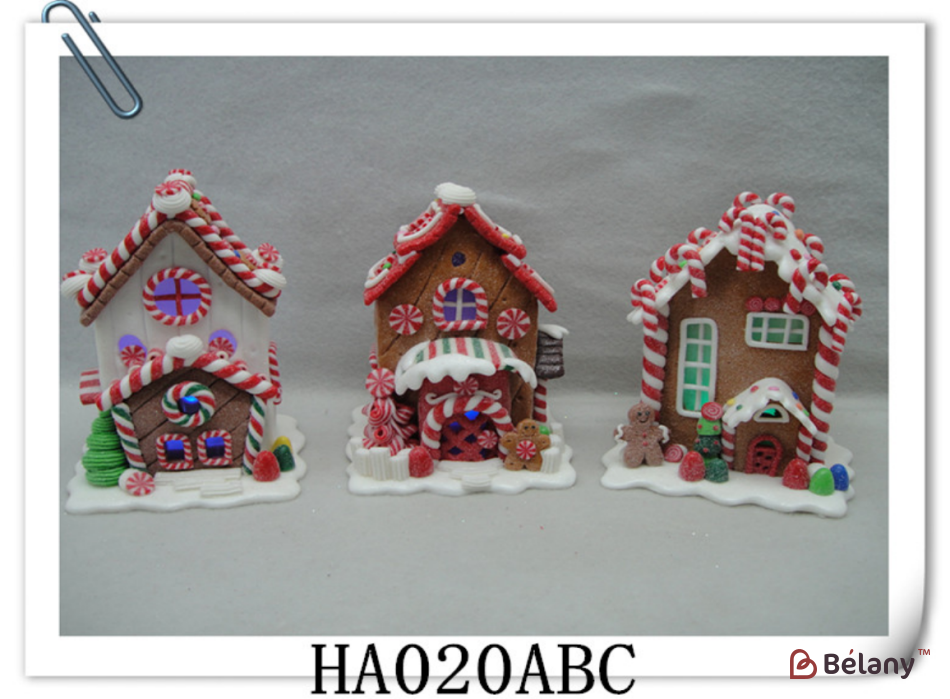 Figurina din ceramica "Casa de turta dulce #14"