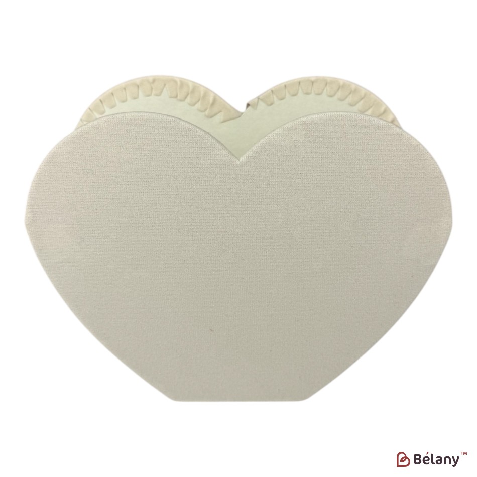 velvet box  "Heart", white