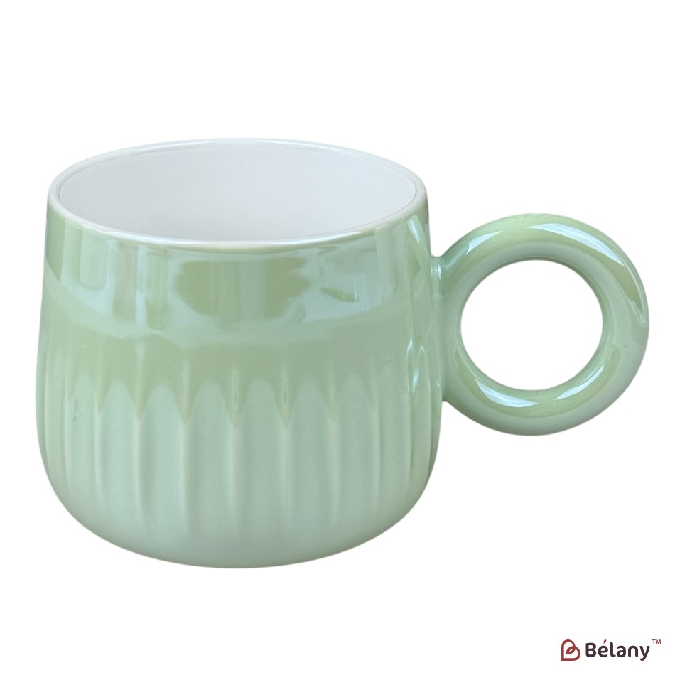Cană din ceramică „Ring Pastel” verde cu mâner rotund, 400 ml