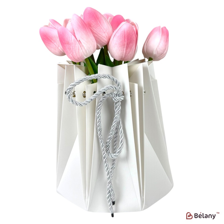 AquaBox rotund din carton alb cu șnur argintiu pentru aranjamente florale 17x15