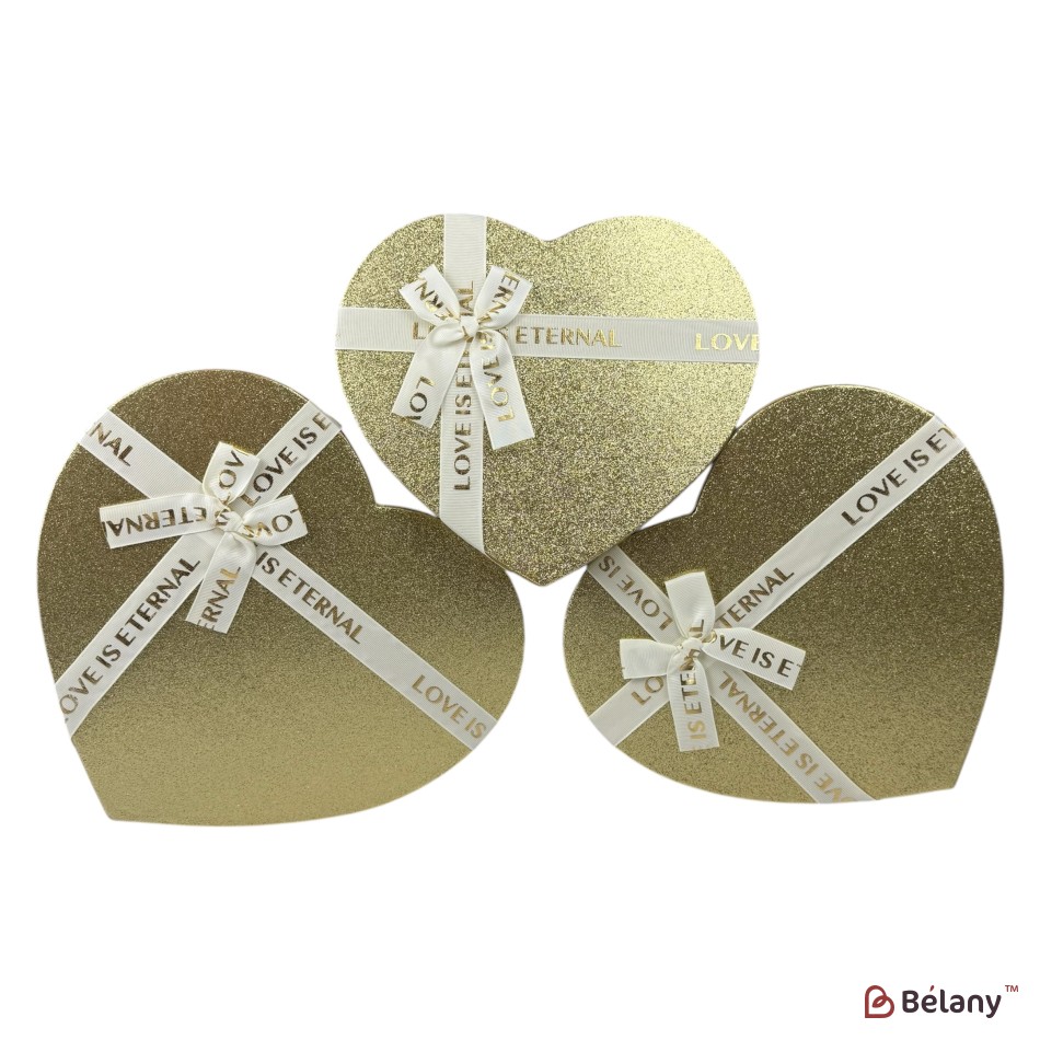 Set 3 piese in forma de inima "Lovely" aur si bej