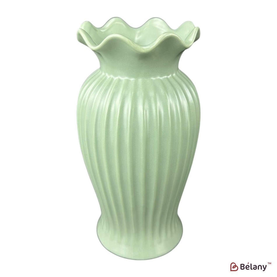 Green ceramic vase "Lotus"