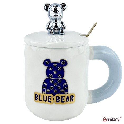 Cana din ceramica alba cu lingura si capac "Blue bear"