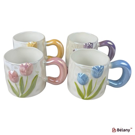 Colecția „Lalele 3D” – Căni din ceramică cu flori în relief și mâner colorat, 480 ml