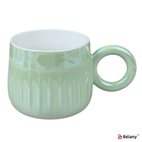Cană din ceramică „Ring Pastel” verde cu mâner rotund, 400 ml