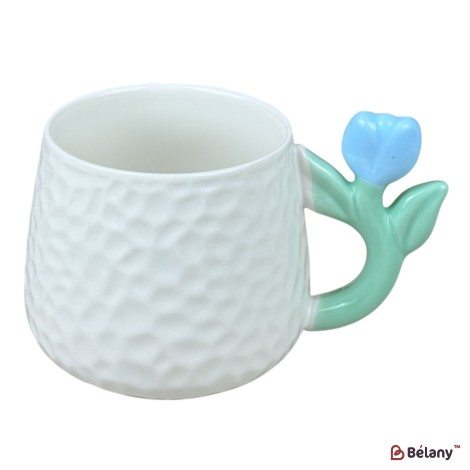 Cană din ceramică „Tulip Handle” albă cu mâner lalea albastră, 380 ml