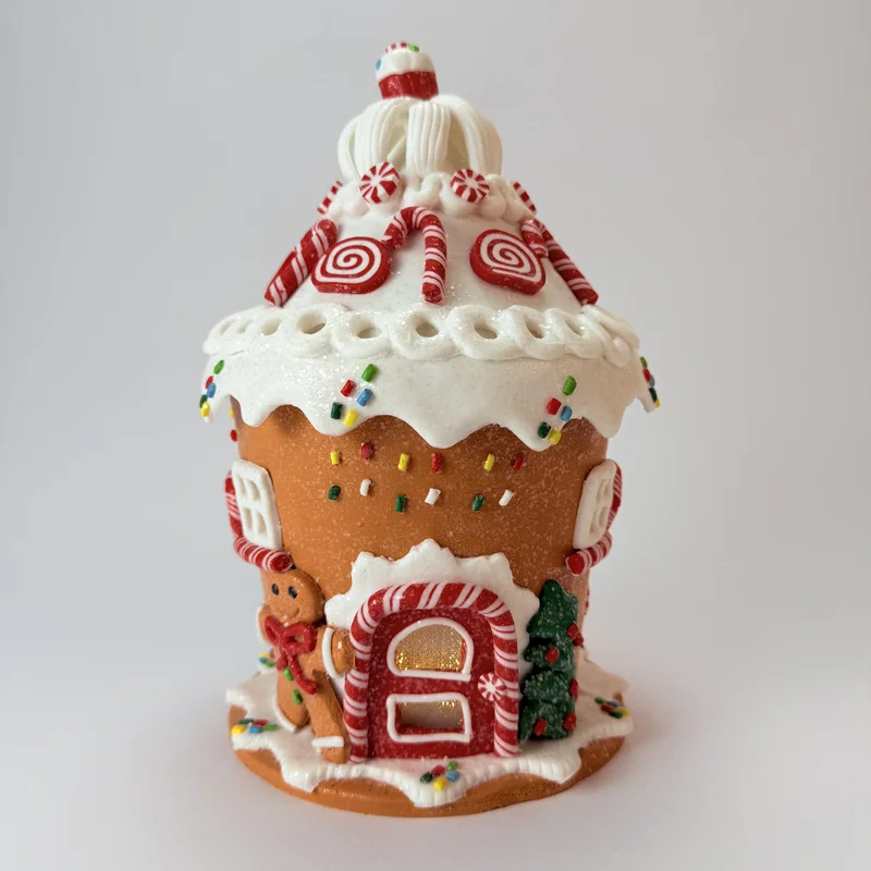 Figurina din ceramica "Casa de turta dulce #9"