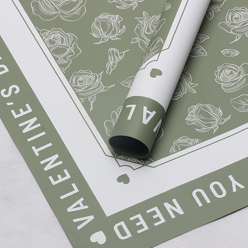 Celofan verde "All you need" #202