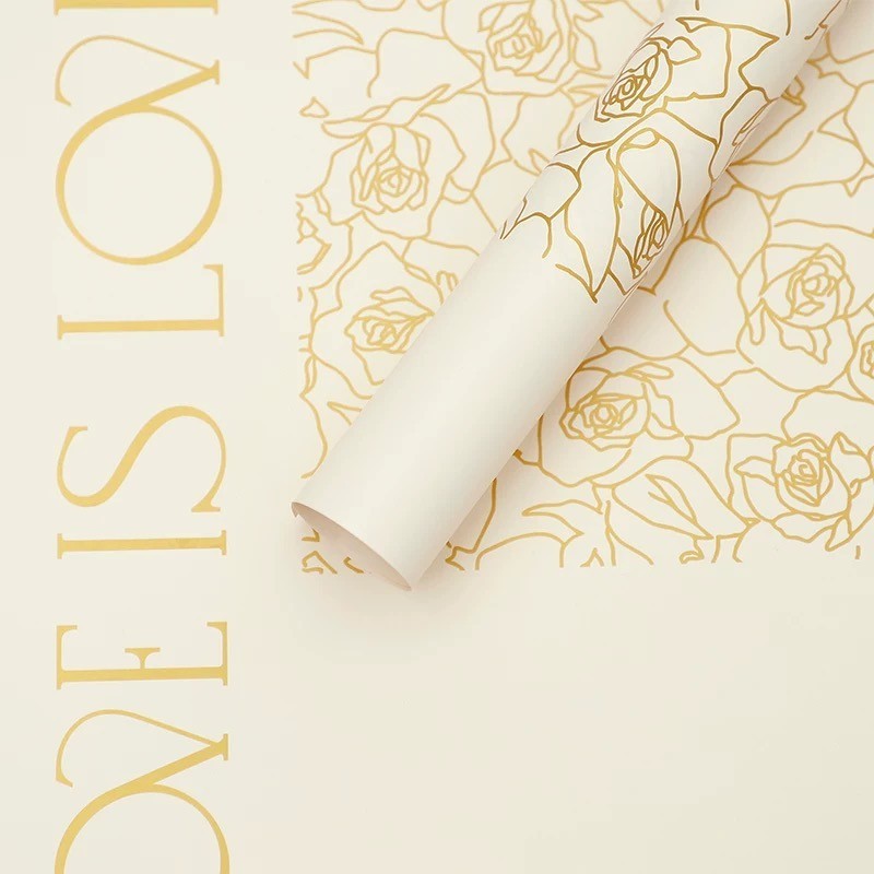 Celofan bej "Love is Love" #09