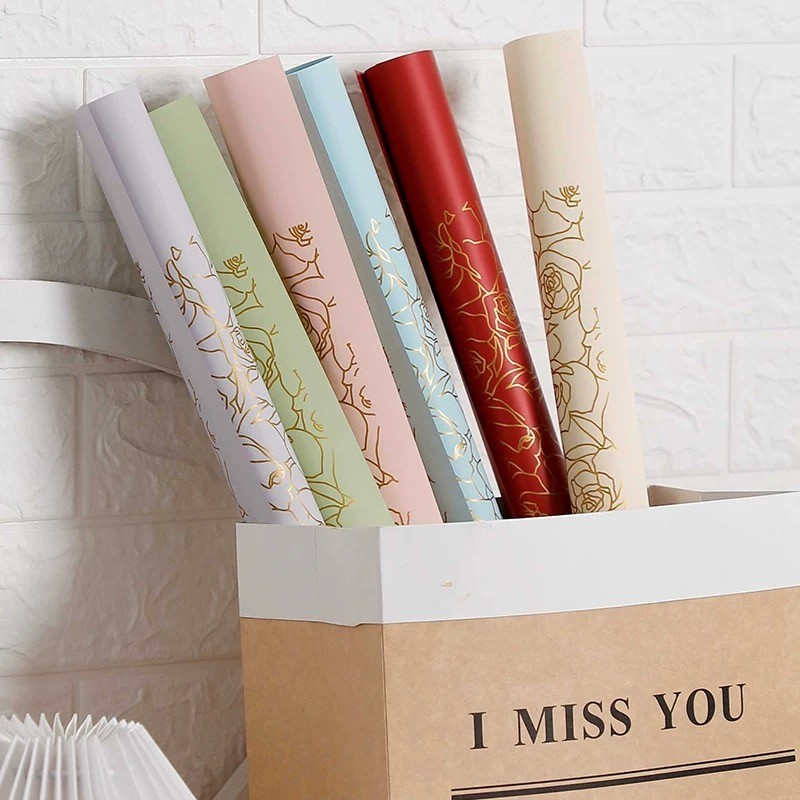 Celofan rosu "Love is Love" #02 photo 3