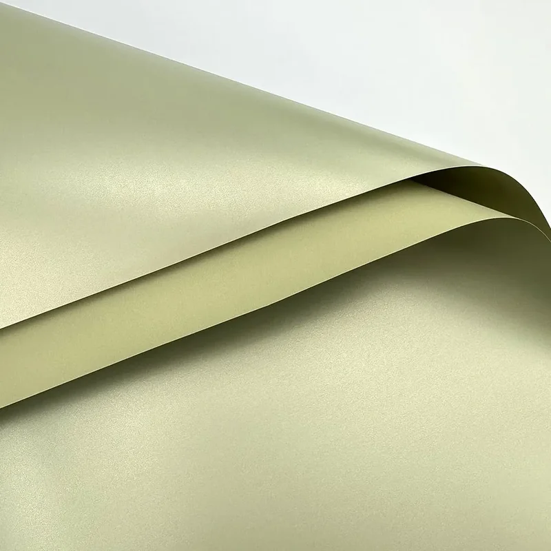 Celofan verde "Shiny" #06