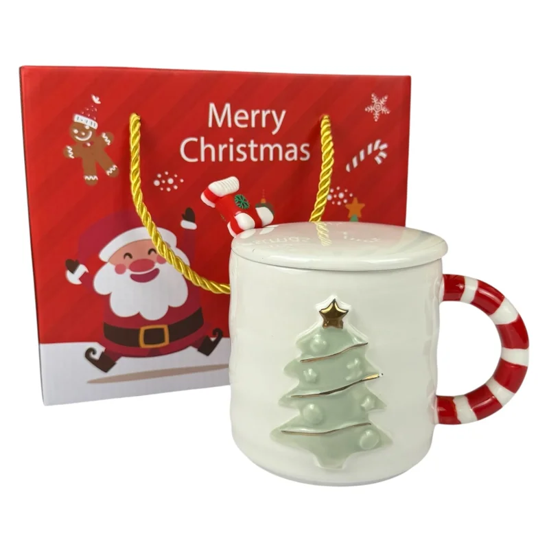 Cană de Crăciun „Brad 3D” albă cu brad verde deschis, 420 ml, în cutie cadou