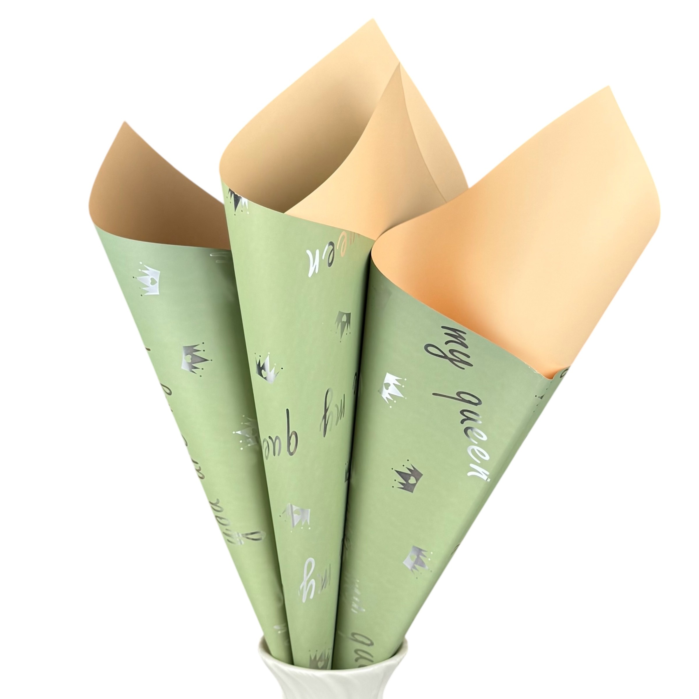 Podwójny beżowo-zielony celofan z napisem "My queen".